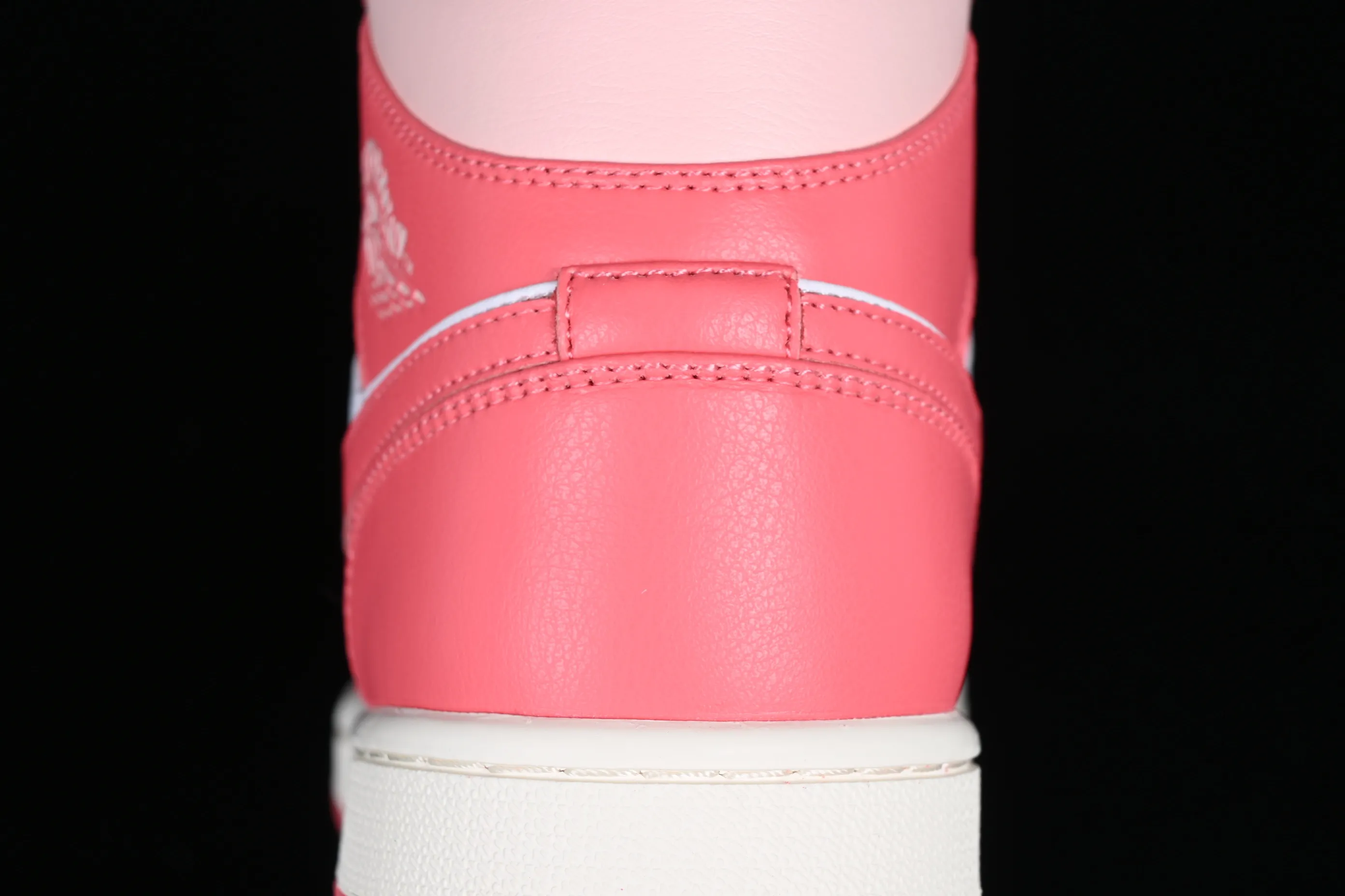 All categories Air Jordan Jordan series basketball shoes Air Jordan 1 Mid Air Jordan 1 Mid AJ1 Joe 1 white and pink mid-top cultural and casual sneakers BQ6472-186